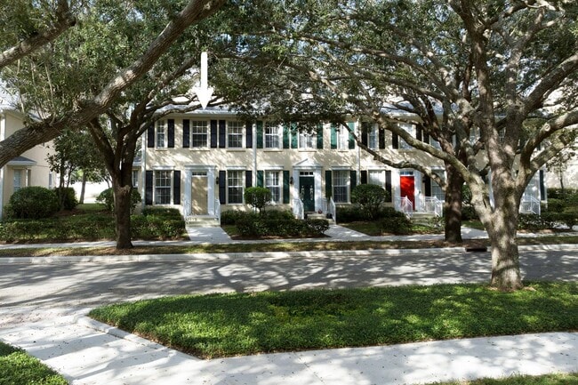 Building Photo - 340 Jacaranda Dr