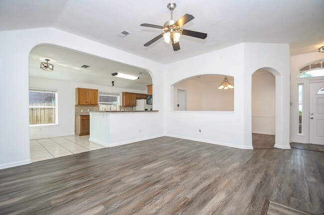 Building Photo - 3626 Stratford Town Ln