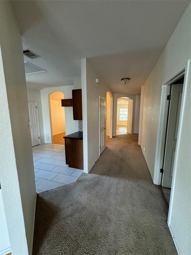 Building Photo - 215 San Felipe Dr