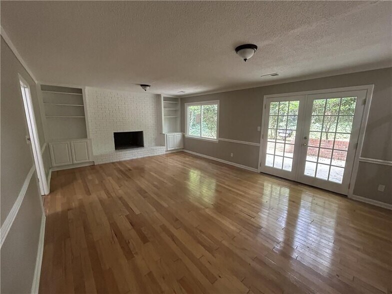 Building Photo - 2271 Fox Hound Pkwy
