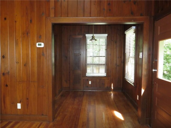 Building Photo - 3306 Harris Park Ave