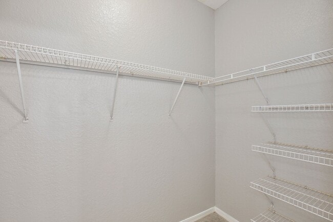 Building Photo - Crescent Place 26-100