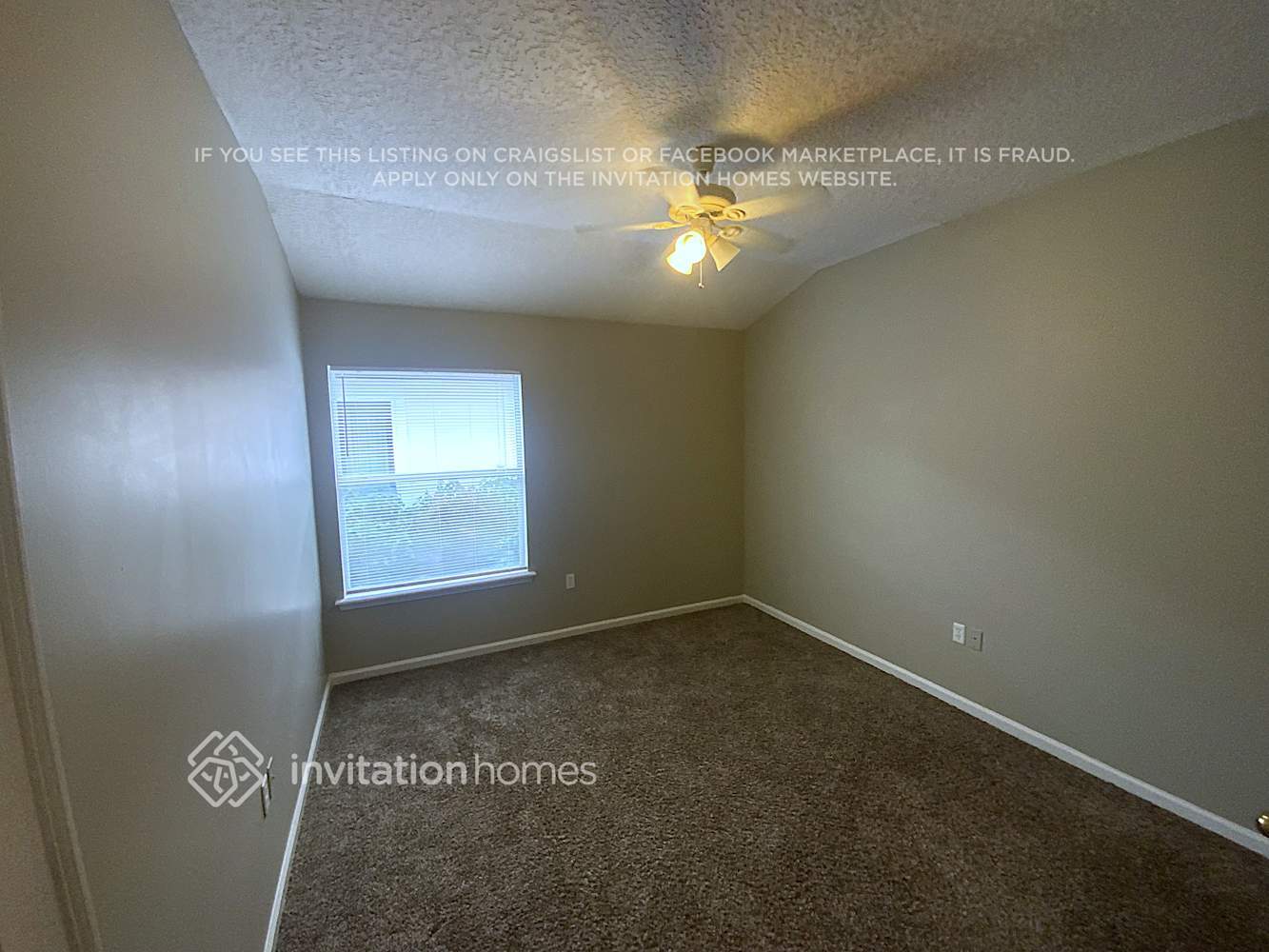 Building Photo - 13463 Devan Lee Dr E