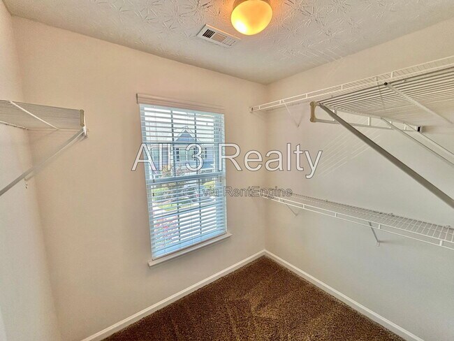 Building Photo - 6524 Mallard Cove Ln