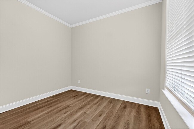 Building Photo - 4 BEDROOM SINGLE FAMILY HOME IN BRASELTON!