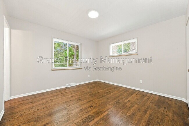 Building Photo - 1333 S Kendall Ct