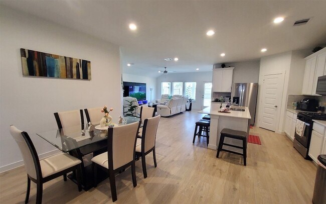 Building Photo - 31739 Margaret Woods Ln