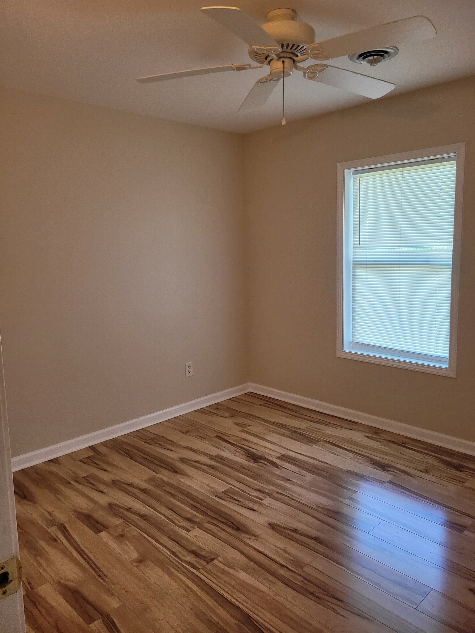 small bedroom - 1200 Hillside Ave