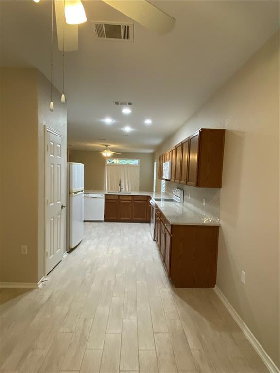 Building Photo - 100 Sunbird Ct