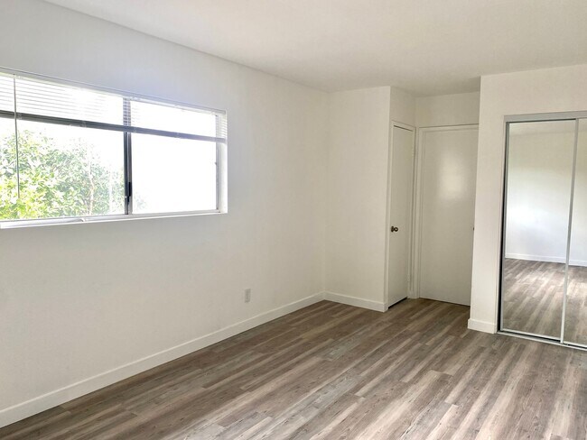 Building Photo - 11425 Tiara St