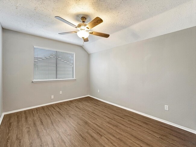 Building Photo - 2312 Meade Ct