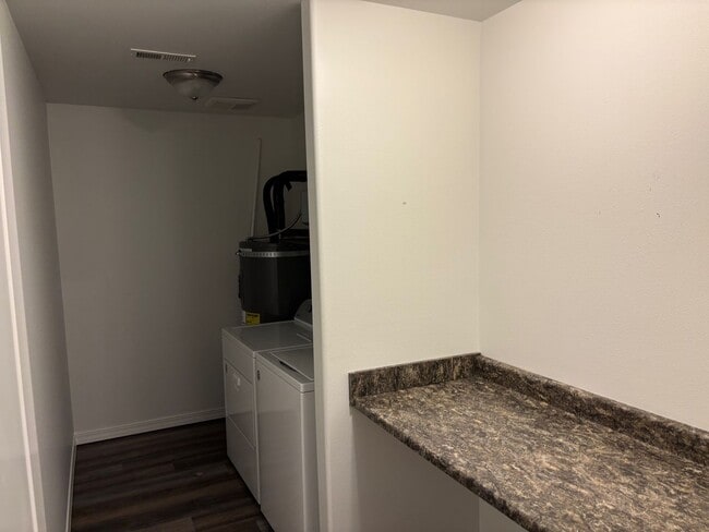 Building Photo - Home in Gated Community