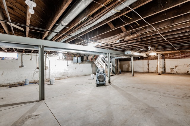 basement shared w/ 1 other unit - 7136 Amherst Ave