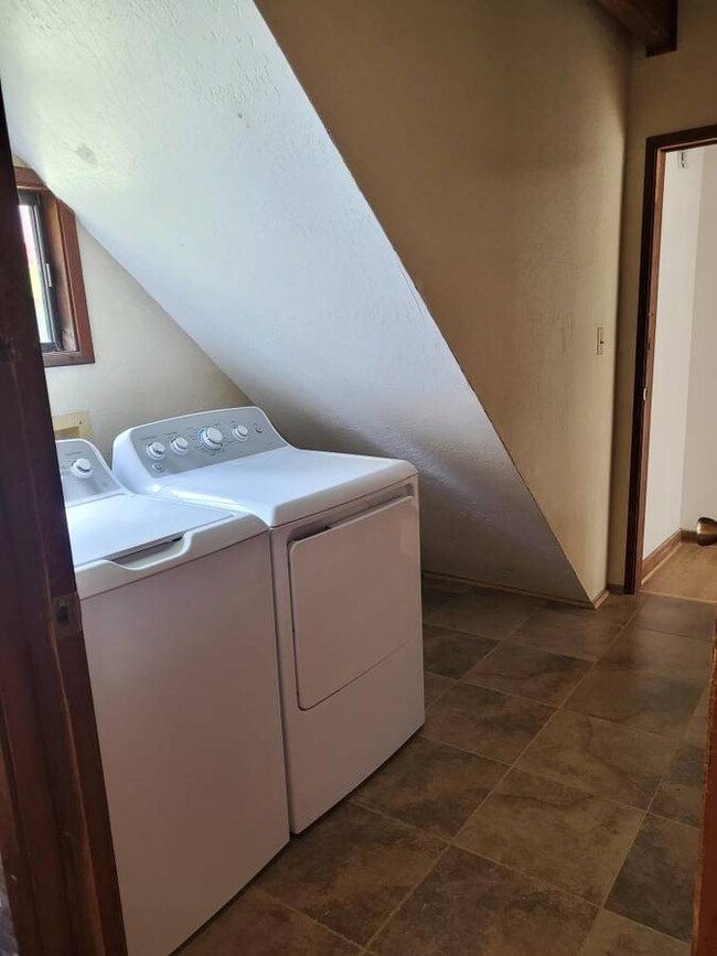 Washer/Dryer - 47-334 Waihee Rd