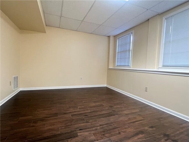 Building Photo - 3125 Brownwood Dr