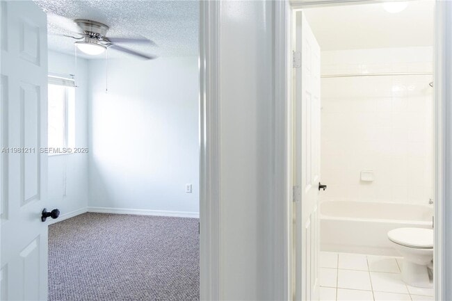 Building Photo - 2301 SE 24th Ct