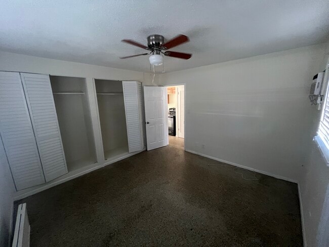 Building Photo - 5831 NE 18th Ave