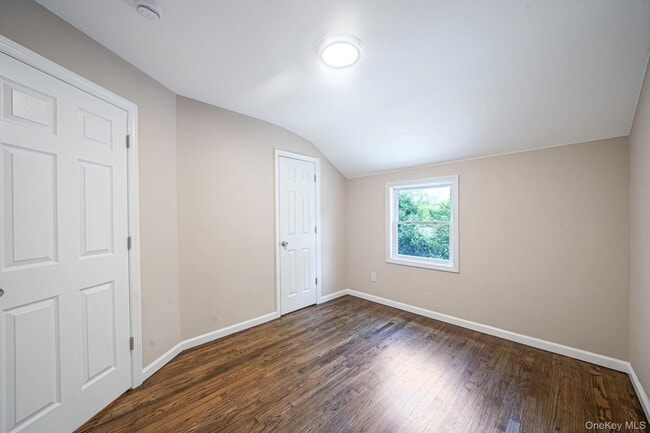 Building Photo - 610 Americus Ave