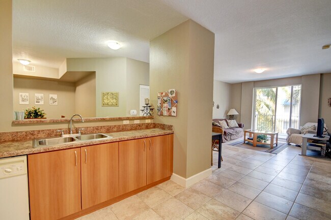 Building Photo - 250 NE 3rd Ave