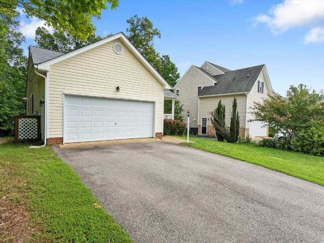 Building Photo - 5701 Hereld Green Dr