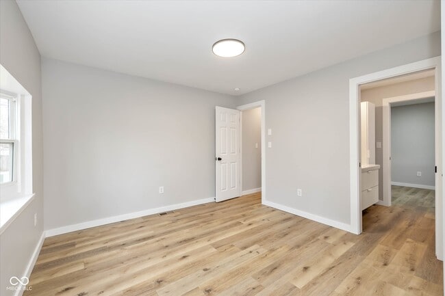 Building Photo - 14 Morse Ct