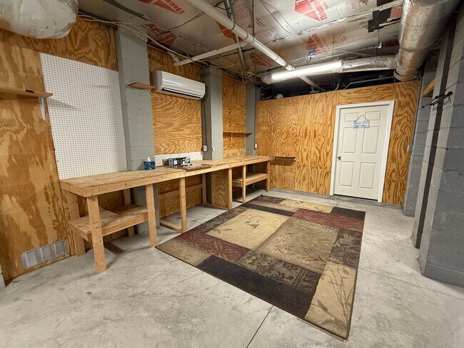 Building Photo - 3 Bedroom 2 Bath House in Lighthouse Point - James Island Charleston