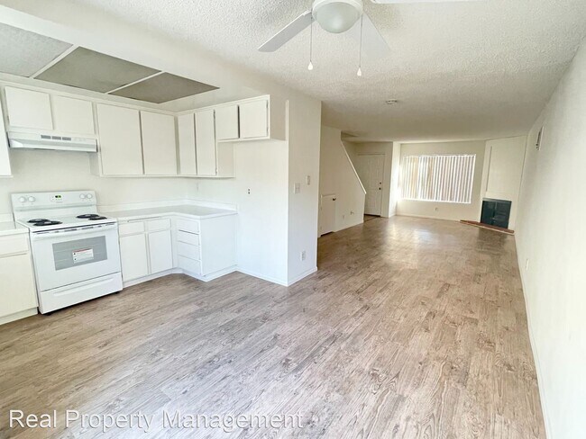 Building Photo - 2 br, 1.5 bath House - 3466 Los Mochis Way