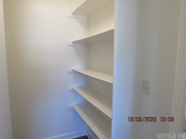 Building Photo - 41 Eaglebrook Dr