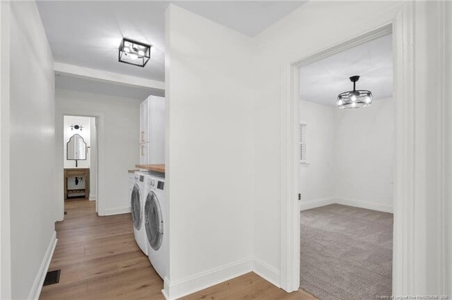 Building Photo - 809 Anarine Rd