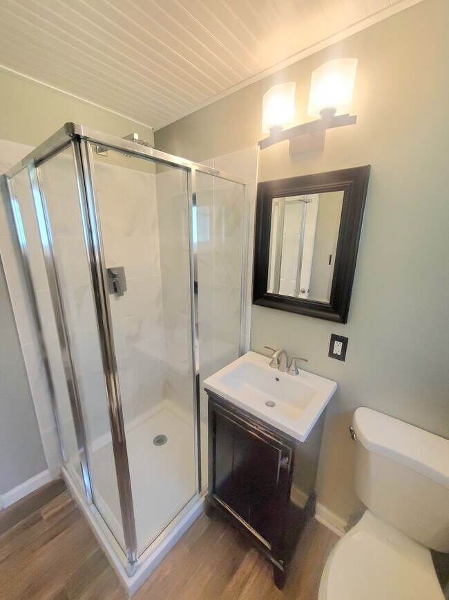 Building Photo - 4517 Mayfield Dr