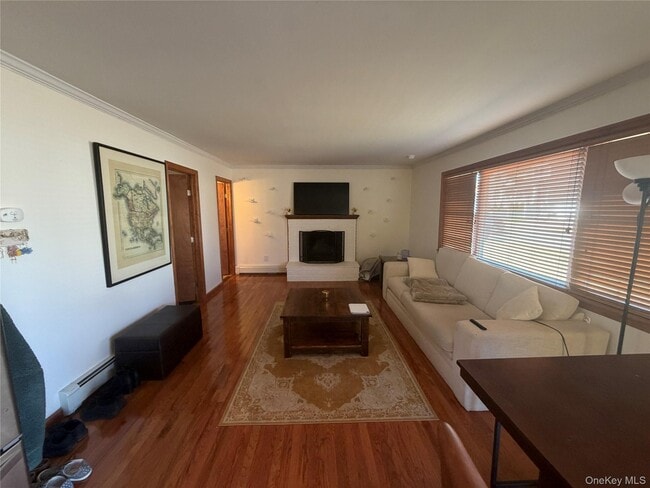 Primary Photo - 33 Buchanan Ave