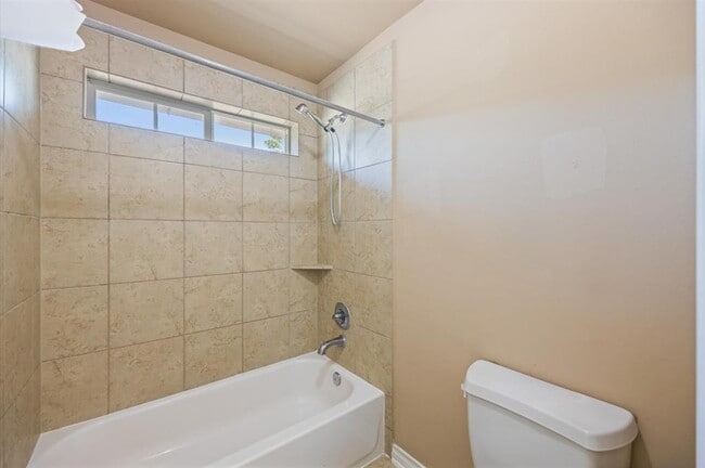 Building Photo - 3011 Rustic Gardens Dr