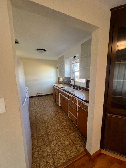 Building Photo - 2344 N Winnifred St