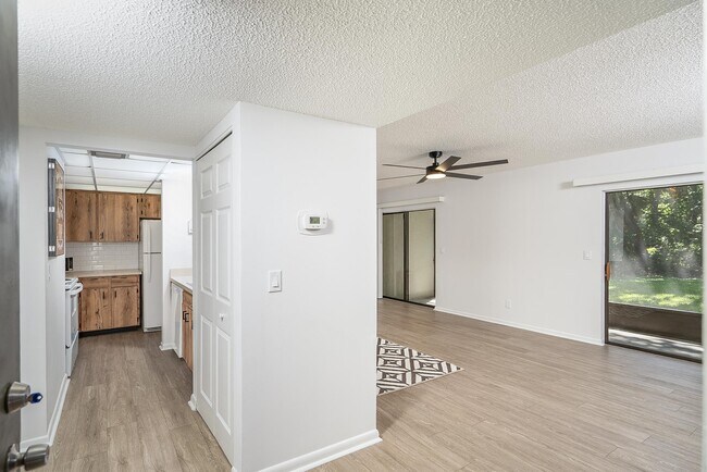 Building Photo - 39 Alcira Ct
