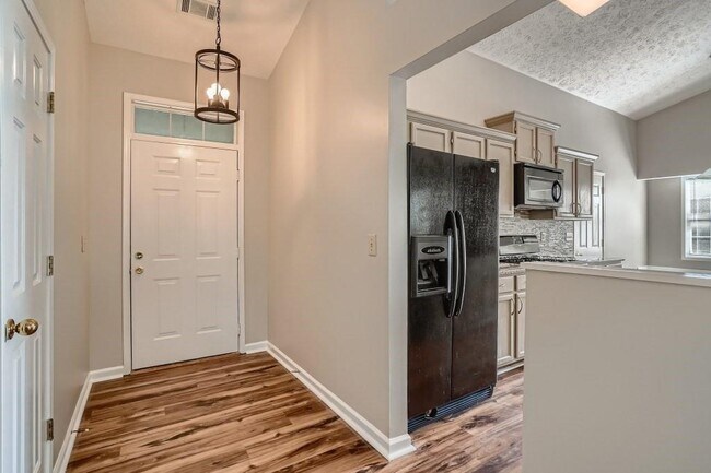 Building Photo - 4003 River Rock Way