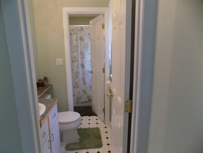 Building Photo - 53 Back River Rd