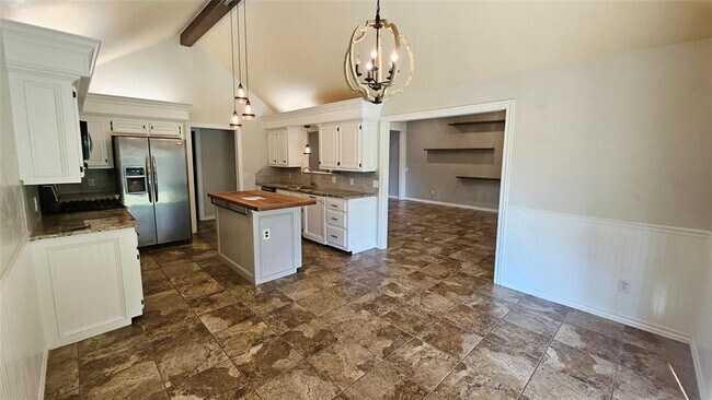 Building Photo - 4017 Eaton Pl