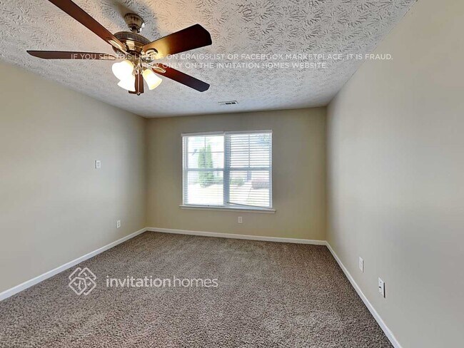 Building Photo - 4612 Legacy Square