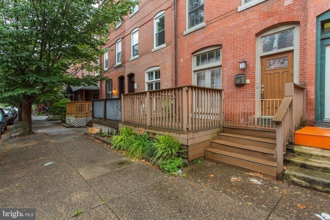 Building Photo - 4436 Sansom St