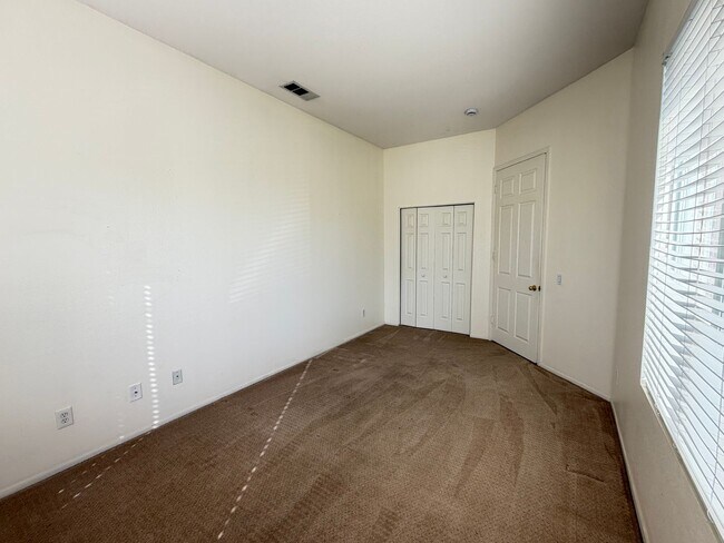 Building Photo - Paseo Del Sol Single Story 4 Bedroom House for Rent