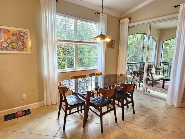 Building Photo - Annual Furnished or Unfurnished 3 Bedroom 2 Bathroom Second Floor Condo in Venetian Golf & River ...