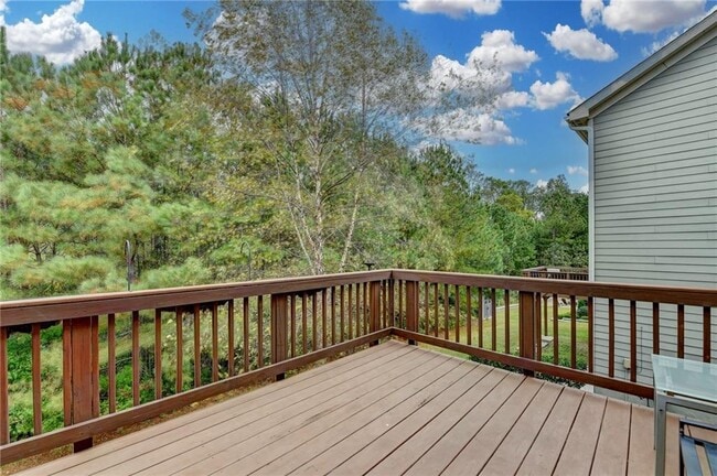 Building Photo - 1640 Primrose Park Rd