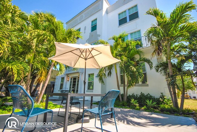 Building Photo - 1017 Jefferson Ave