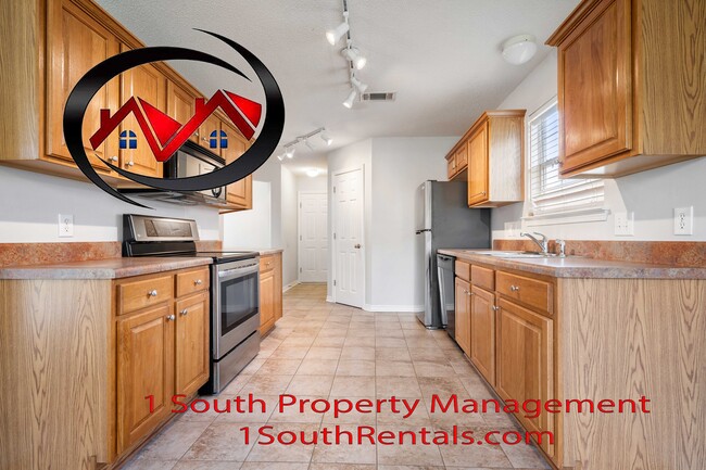 Building Photo - 8894 Spring Grove S