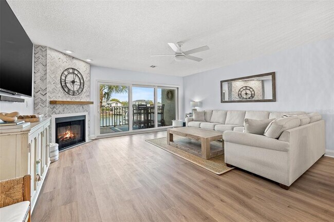 Building Photo - 220 Skiff Point