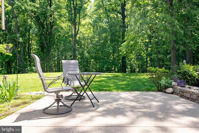 Building Photo - 11503 Vale Rd