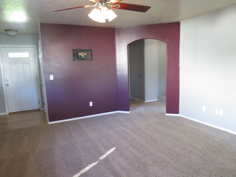 family room - 4322 E Arch Dr