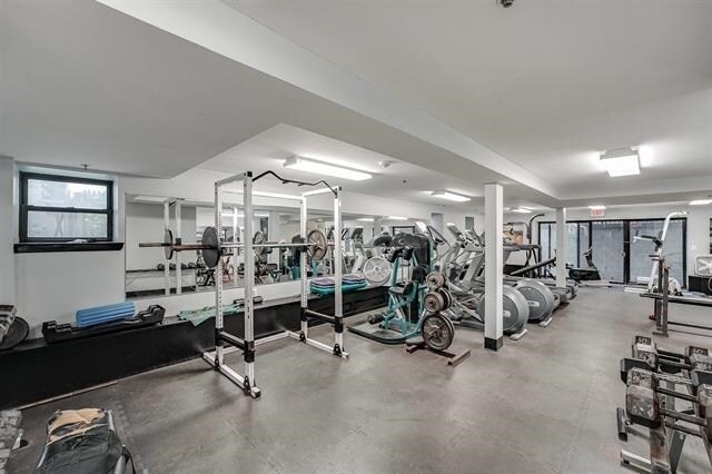 Building Photo - 1115 Willow Ave