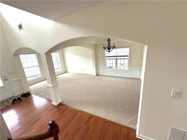 Building Photo - 5876 Rue Villa Ln