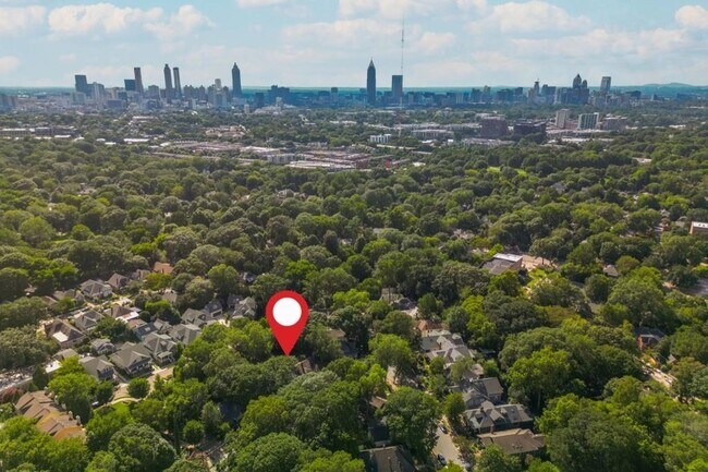 Building Photo - 242 Haralson Ave NE